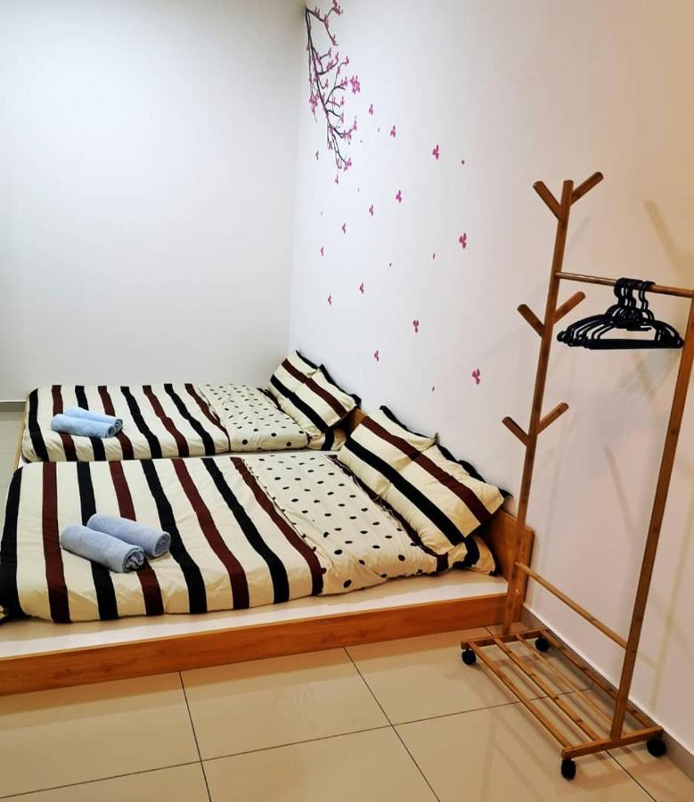 Holiday Homestay เซเรมบัน ภายนอก รูปภาพ